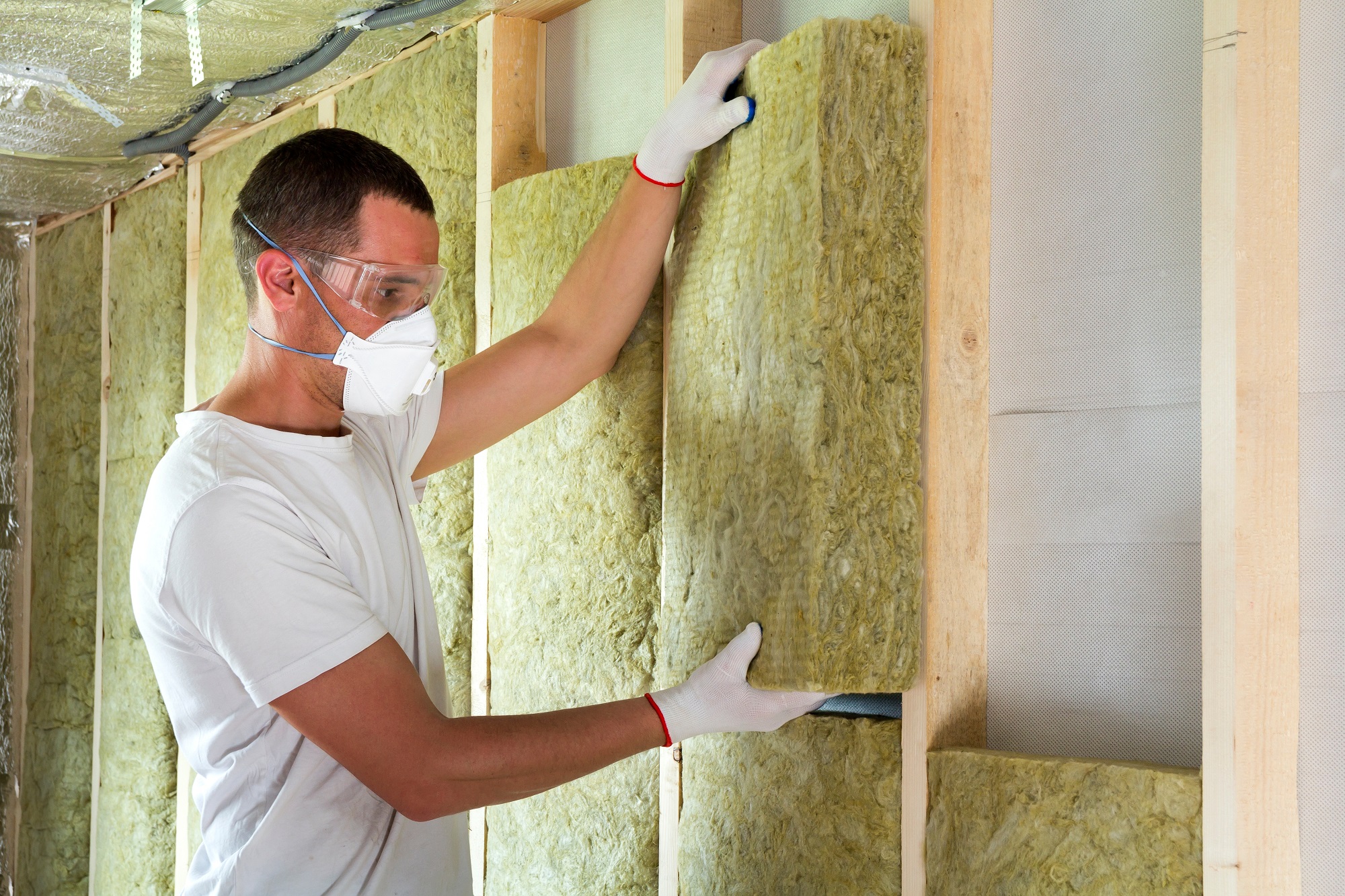 Energy efficiency worker. Energy efficiency job losses